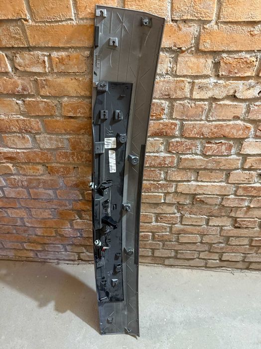 Blenda osłona  klapy tylnej Dodge Grand Caravan oryginał 2017