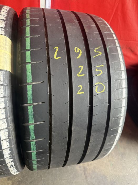 Pneus 295/25/20 Michelin  Impecaveis