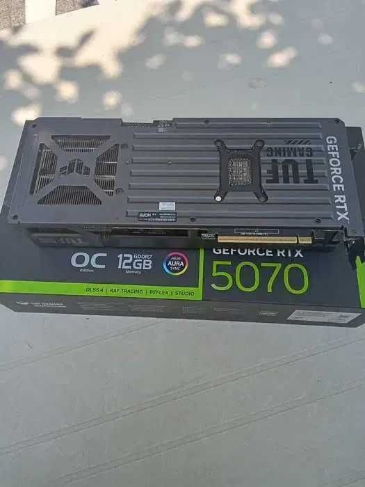 RTX 5070 12GB OC asus TUF