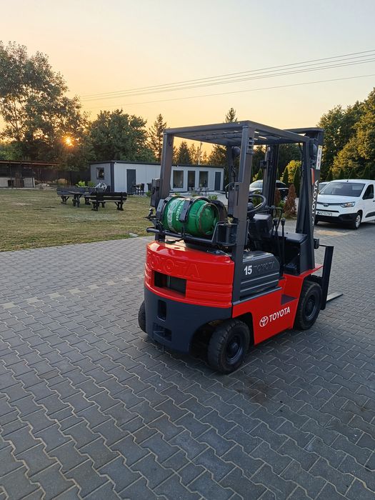 Sprzedam wózek widłowy toyote udźwig 1,5 tony