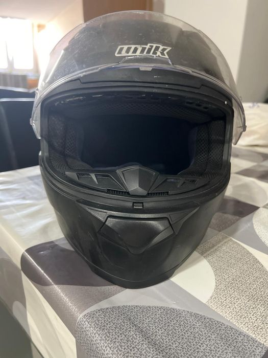 Capacete semi-novo