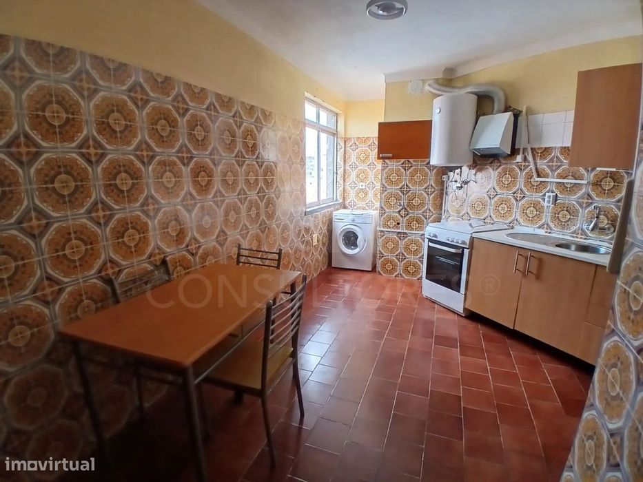 Apartamento T3 no centro das Caldas da Rainha com elevador