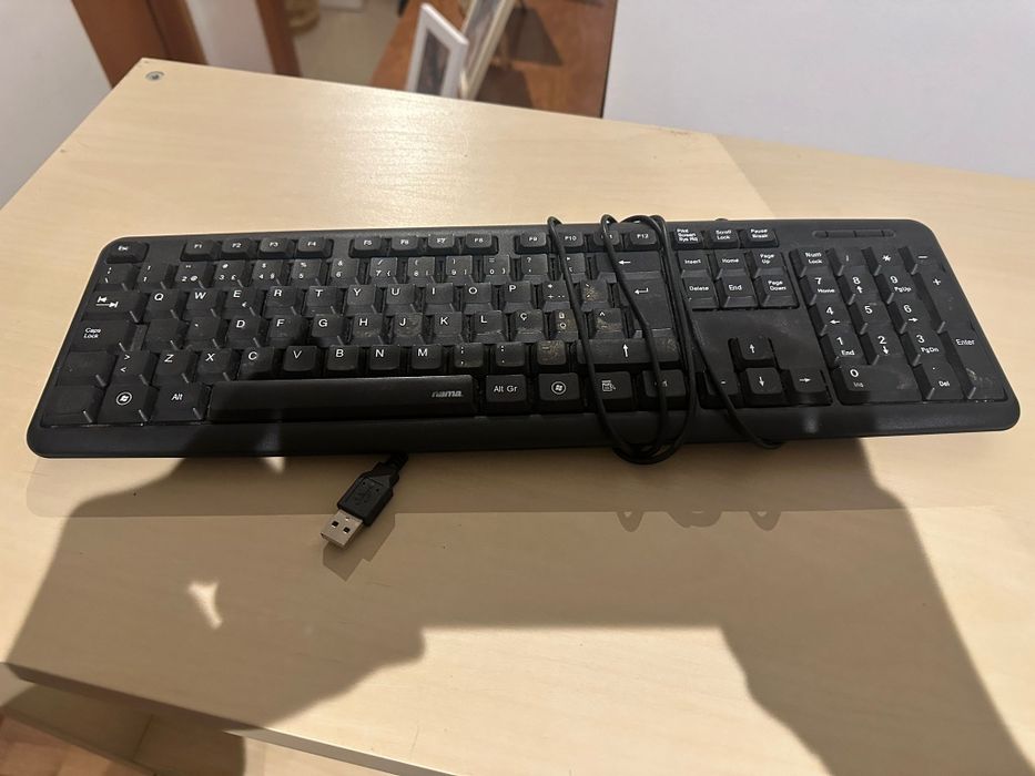 Teclado hama  usado