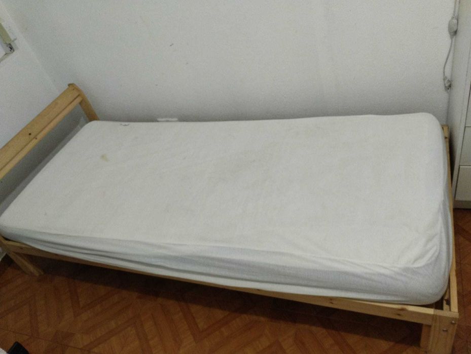 Cama de solteiro