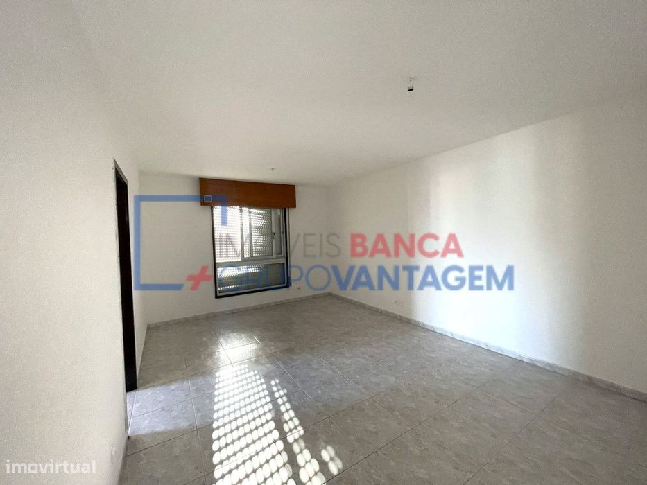 T3 para Arrendamento no Feijó, Almada