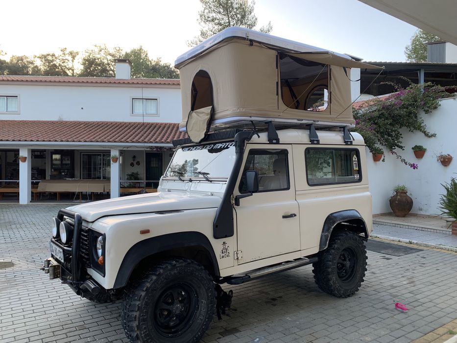 Land Rover Defender 90