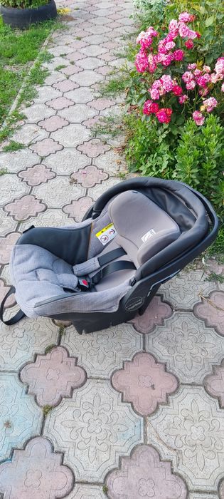 Автокрісло дитяче