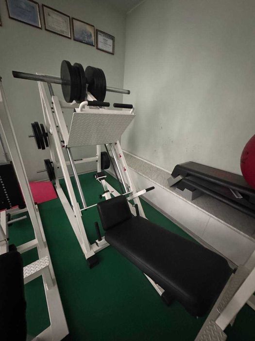 Продам комплект тренажеров для тренажерного зала