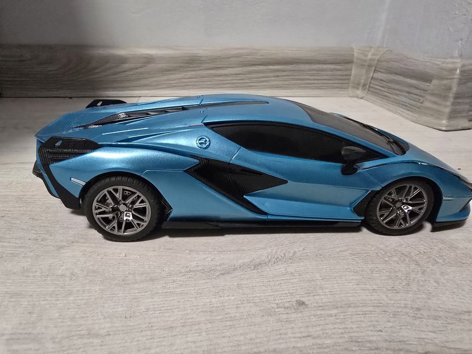 Машинка на радіоуправлінні Lamborghini 21см пульт 2.4Ghz