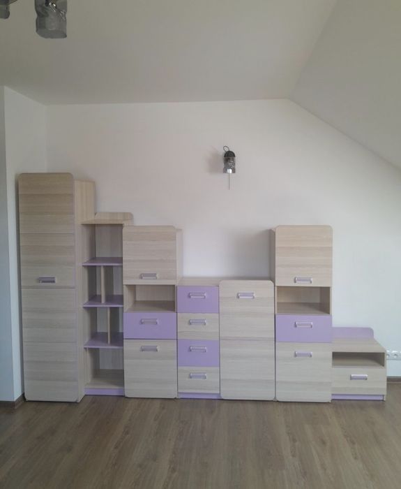 Zestaw mebli do pokoju dziecięcego, Meble dziecięce