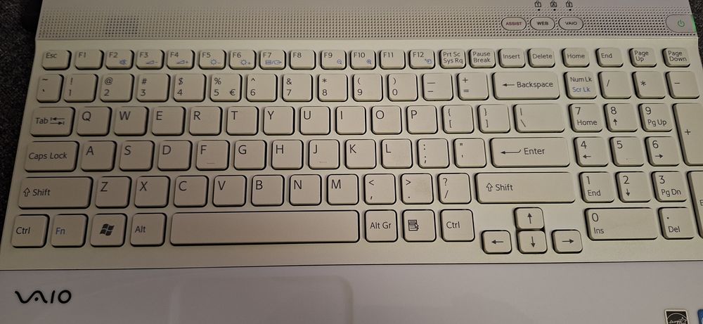 Sony Vaio VPCEB3M1E