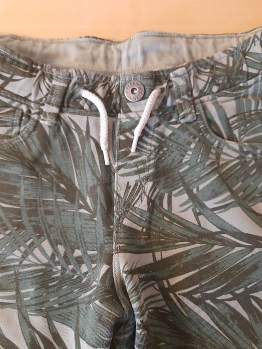 Krótkie spodenki H&M 158- super stan
