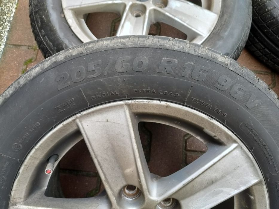 FELGI MITSUBISHI 16" 114.3X5 otw.67.1