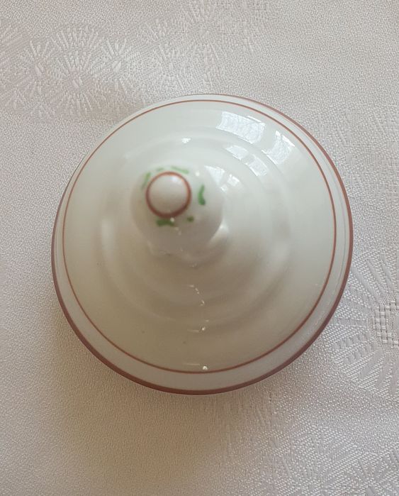 Porcelanowa pokrywką do dzbanka