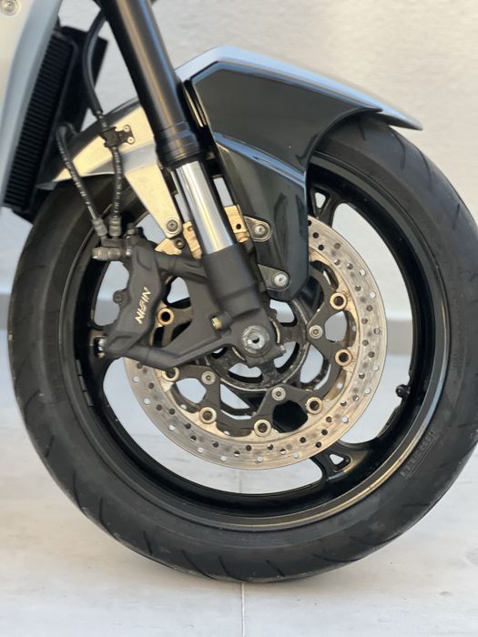 Suzuki B-King 1300