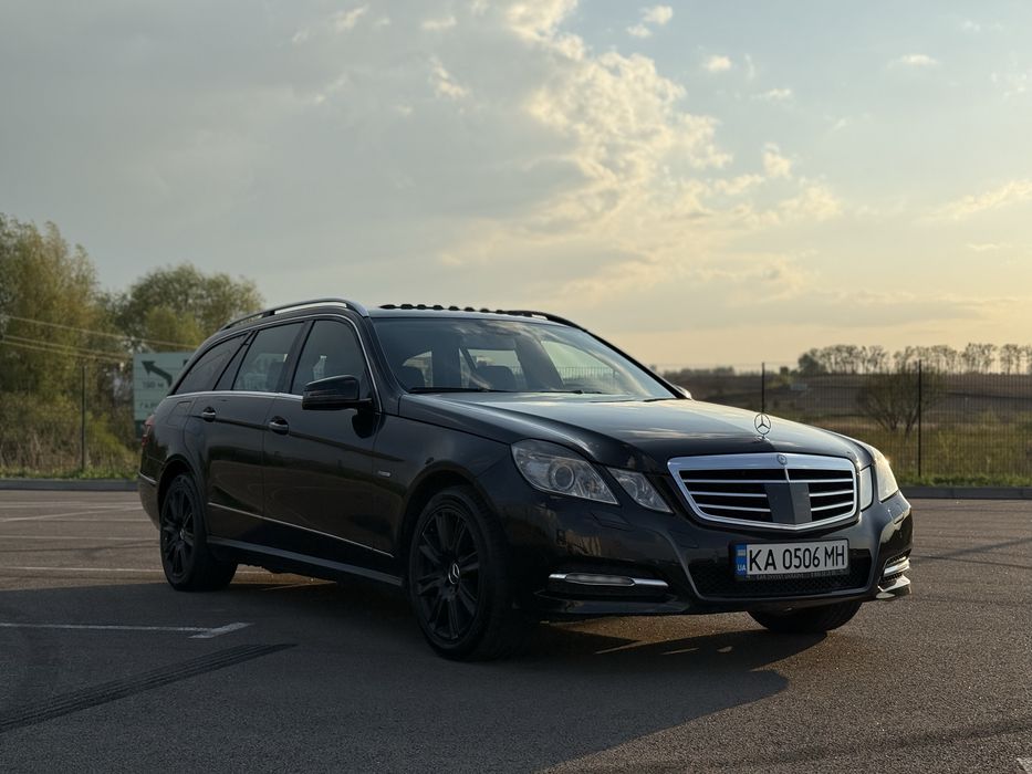 Mercedes-Benz E250 CGI BlueEFFICIENCY W212 2011