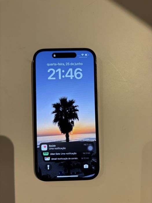 Iphone 14 pro em prefeito estado