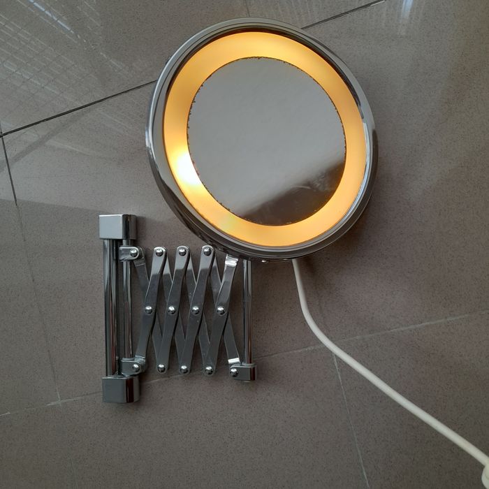 Espelho parede de aumentar com luz