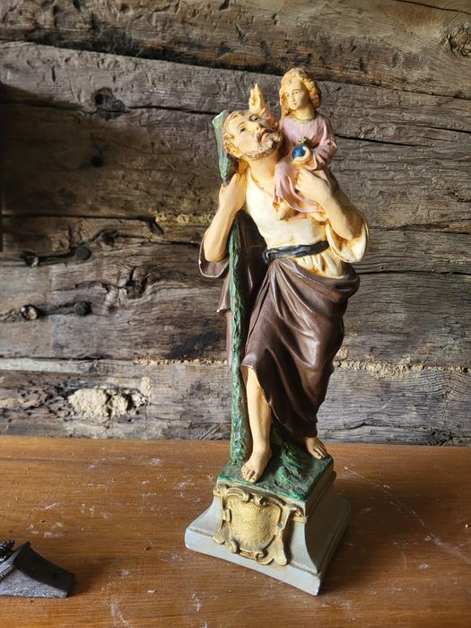 Stara francuska  figurka przedstawiająca Świętego Krzysztofa