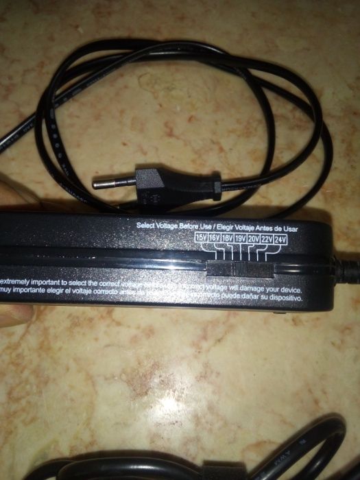 Carregadores para notebook/portáteis novos e usados