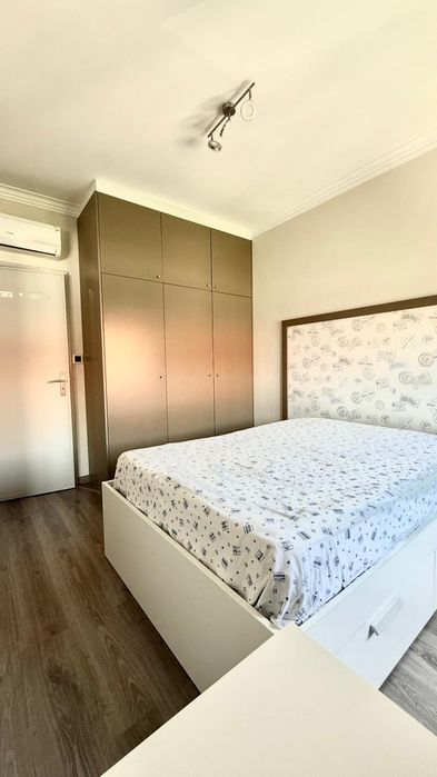 Arrenda-se quarto