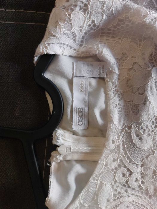 Suknia ślubna S/M- prosta, koronkowa, delikatna