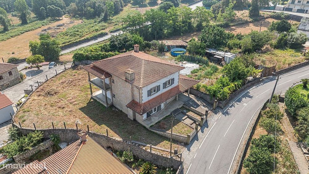 Moradia T4 para venda