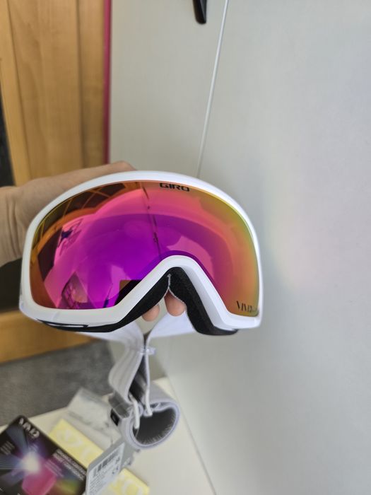 NOWE Damskie gogle narciarskie Giro Millie w wersji kolorystycznej White Core Light z różową szybą VIVID Pink