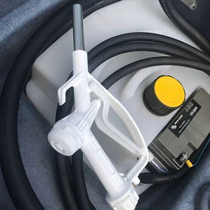 Mobilny Zbiornik Paliwa Oleju Napędowego/AdBlue JFC TT COMBI 900L