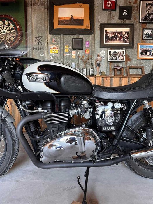 Triumph Bonneville t100 retroclassic