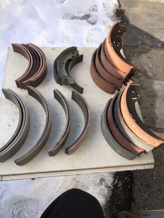 Колодки и накладки на колодки тормозные