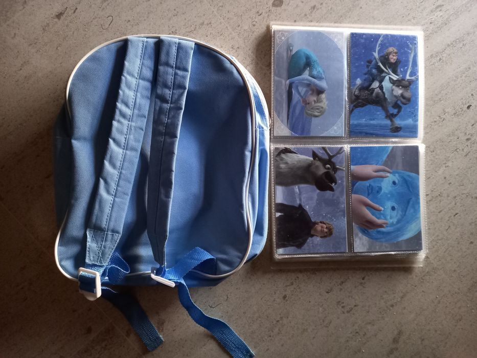 Mochila + colecção de postais Frozen