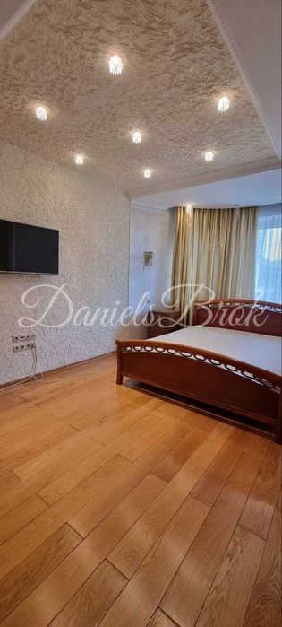 Аренда 4 комнатные апартаменты в ЖК Диамант