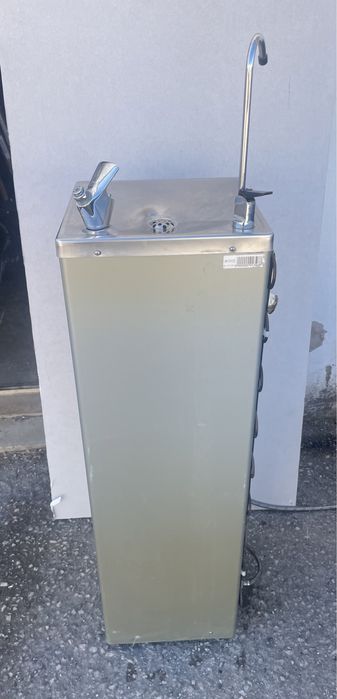 Maquina de agua ligada a rede