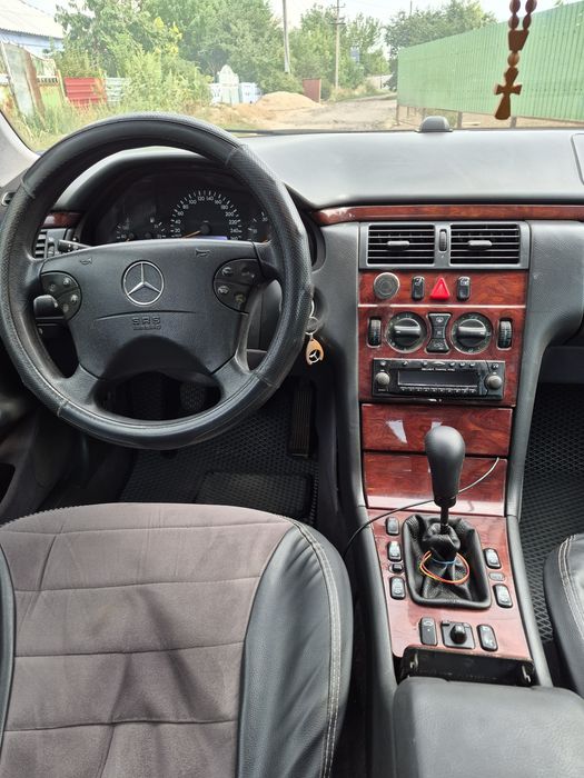 Мерседес Mercedes w210