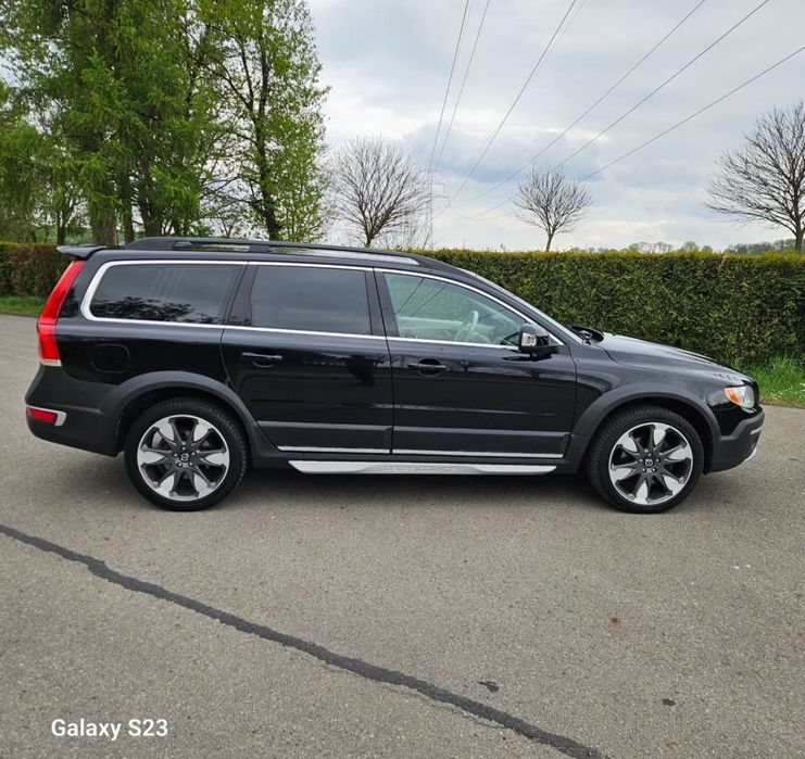 Volvo XC70 2013 року
