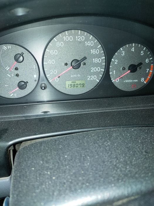 Vendo Mazda a gasolina