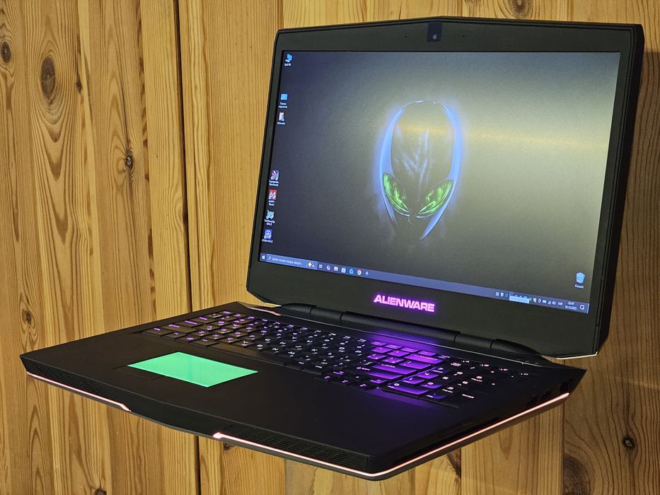 Alienware 17.3"/i7 4940MX/GTX 780M 4GB/RAM 24GB/SSD 330/HDD 500GB