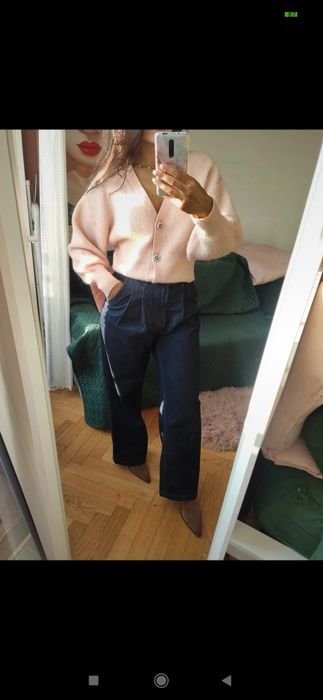 Morelowy sweter kardigan wełna alpaka z biżuteryjnymi guzikami