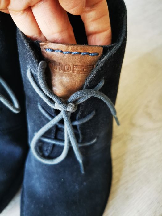 Buty botki damskie Tommy Hilfiger r. 38 granatowe na koturnie zamsz