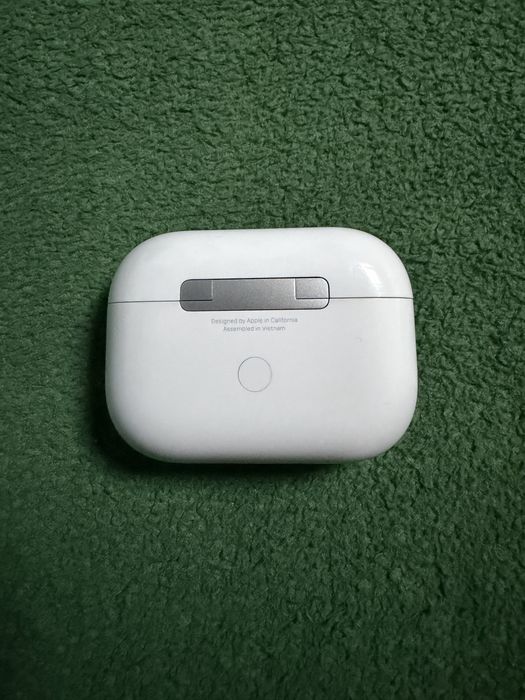 Oryginalne AirPods Pro (1 generacja) lightning