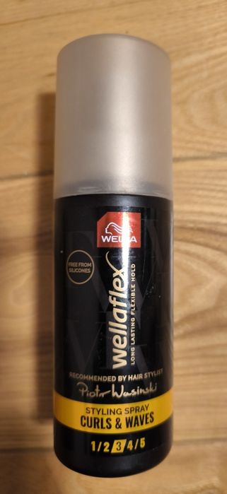 Wellaflex styling spray curls & waves. Płyn do stylizacji włosów