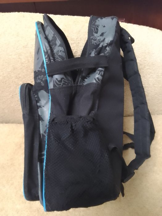 Рюкзак шкільний в хорошому стані