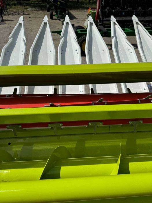 Жниварка соняшникова claas sunspeed  New Holland John Deere Claas CASE