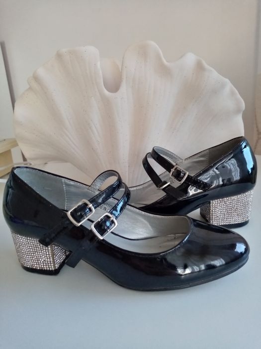 Туфлі лакові 34р.
