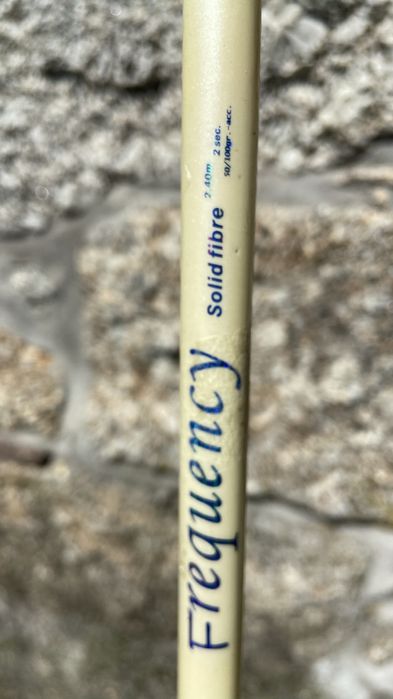 Cana de pesca de duas seccoes