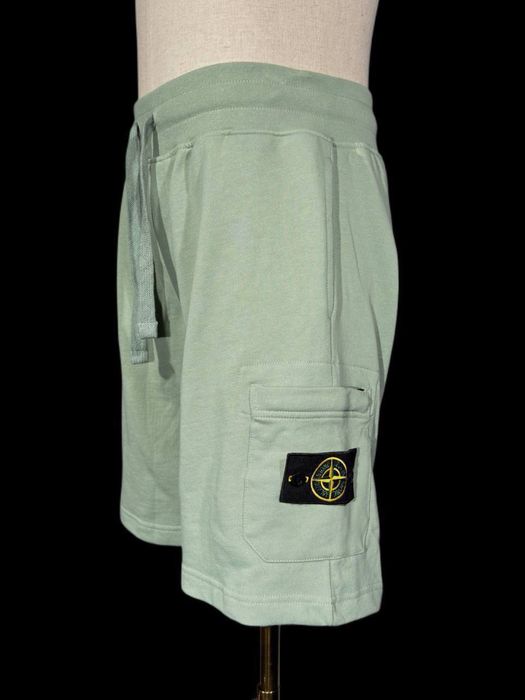 Чоловічий костюм stone island з шортами