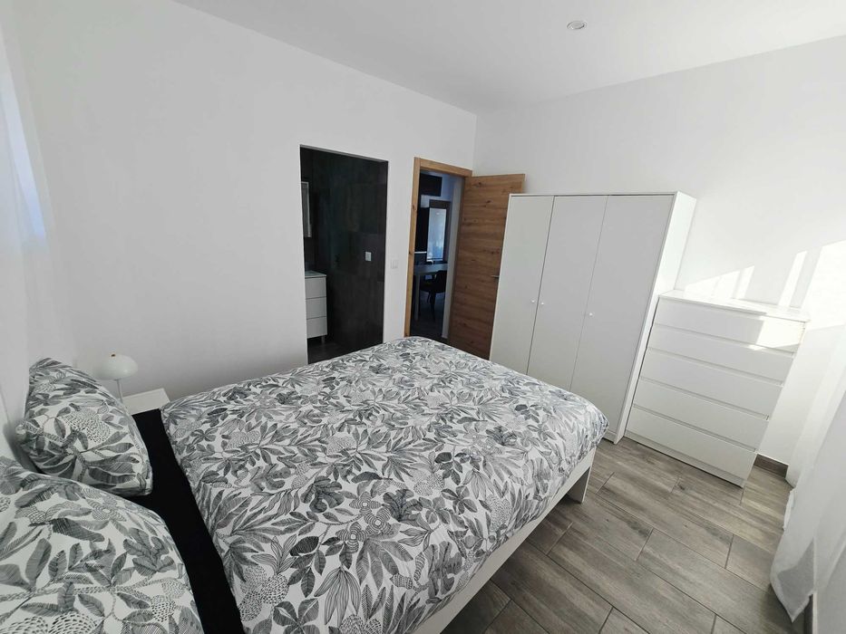 Quarto mobilado com WC privativo I SÃO FELIX DA MARINHA I 550 € TUDO INCLUÍDO