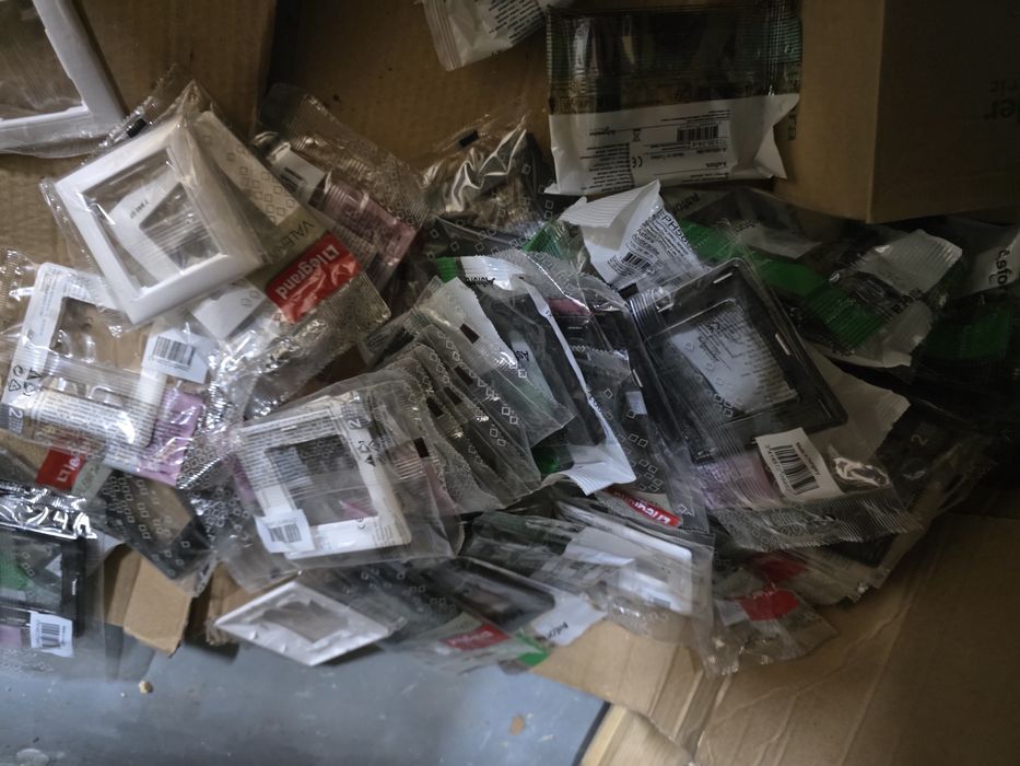 Legrand Шнайдер заглушки