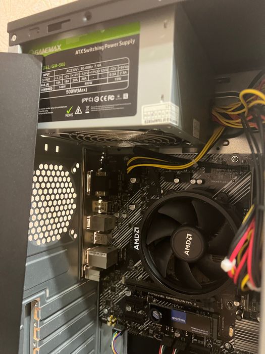 бюджетний компʼютер для ігор та навчання